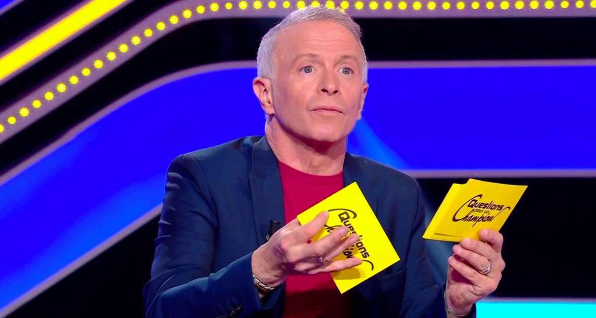 Questions pour un champion : Samuel Etienne craint le pire sur France 3, l’émission arrêtée ? Questions pour un champion : Samuel Etienne craint le pire sur France 3, l’émission arrêtée ?