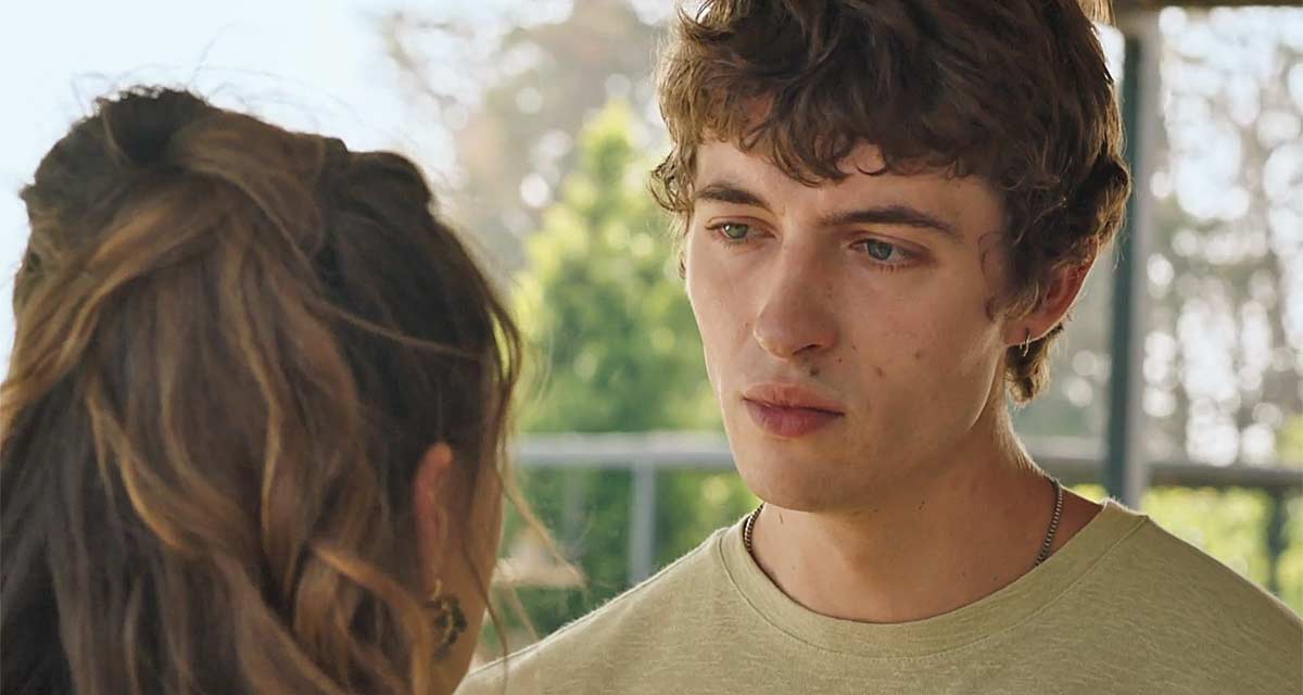 Ici tout commence : Jim avoue son secret à Jasmine… Julia est sa femme ! (spoiler) Ici tout commence : Jim avoue son secret à Jasmine… Julia est sa femme ! (spoiler)