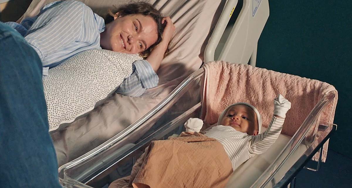 Ici tout commence : Kelly accouche, Laetitia débarque sur TF1 ! (spoiler) Ici tout commence : Kelly accouche, Laetitia débarque sur TF1 ! (spoiler)