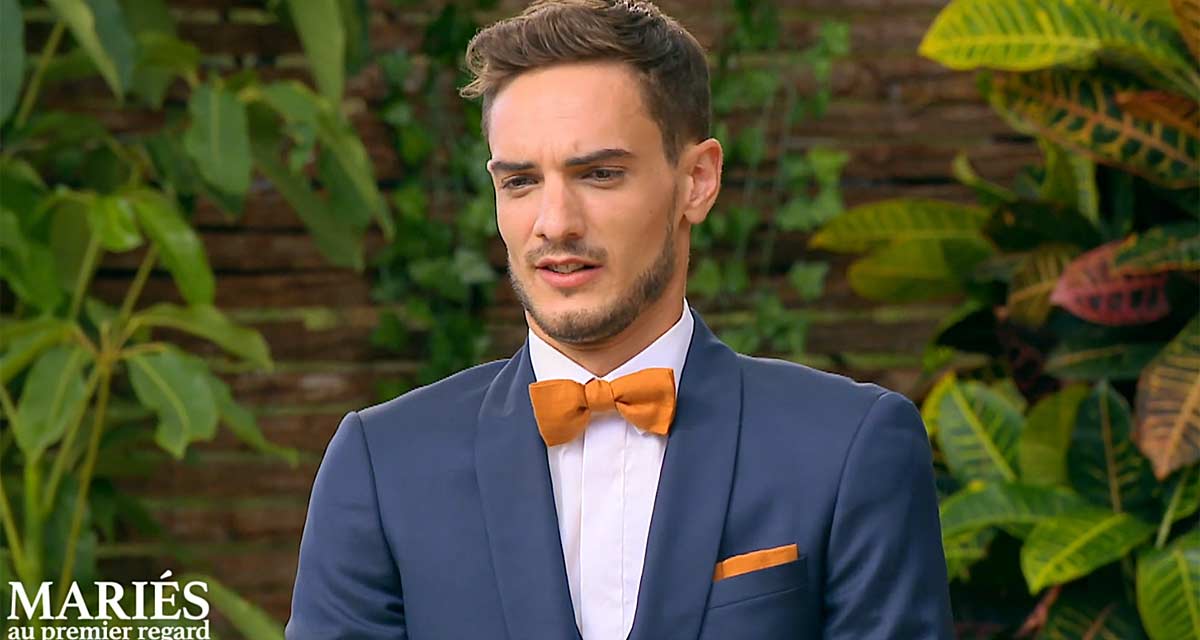 Mariés au premier regard : Loïc dézingué par la famille d’Ophélie, pluie de critiques (spoiler) Mariés au premier regard : Loïc dézingué par la famille d’Ophélie, pluie de critiques (spoiler)