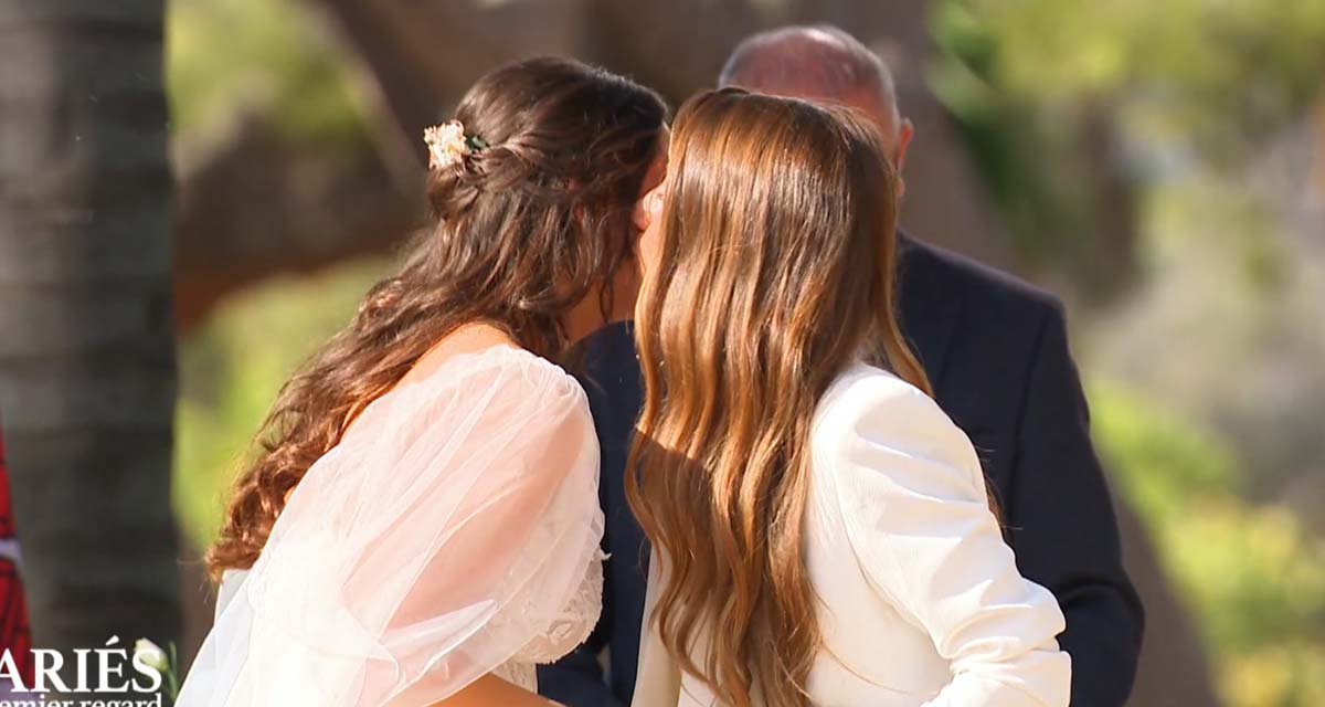 Mariés au premier regard (spoiler) : Mallaury explique pourquoi elle a refusé d’embrasser Mélanie sur la bouche Mariés au premier regard (spoiler) : Mallaury explique pourquoi elle a refusé d’embrasser Mélanie sur la bouche