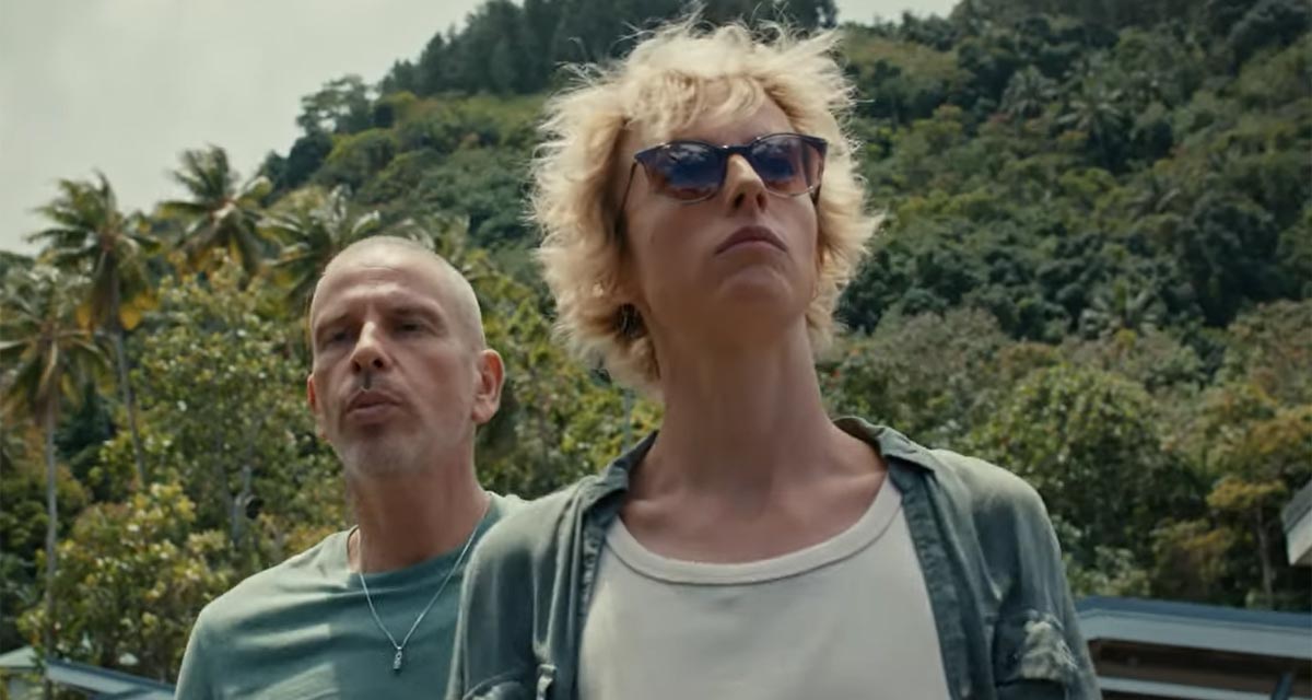 Meurtres aux Marquises : danger sur le tournage ? Sara Mortensen a tourné avec de vrais requins Meurtres aux Marquises : danger sur le tournage ? Sara Mortensen a tourné avec de vrais requins