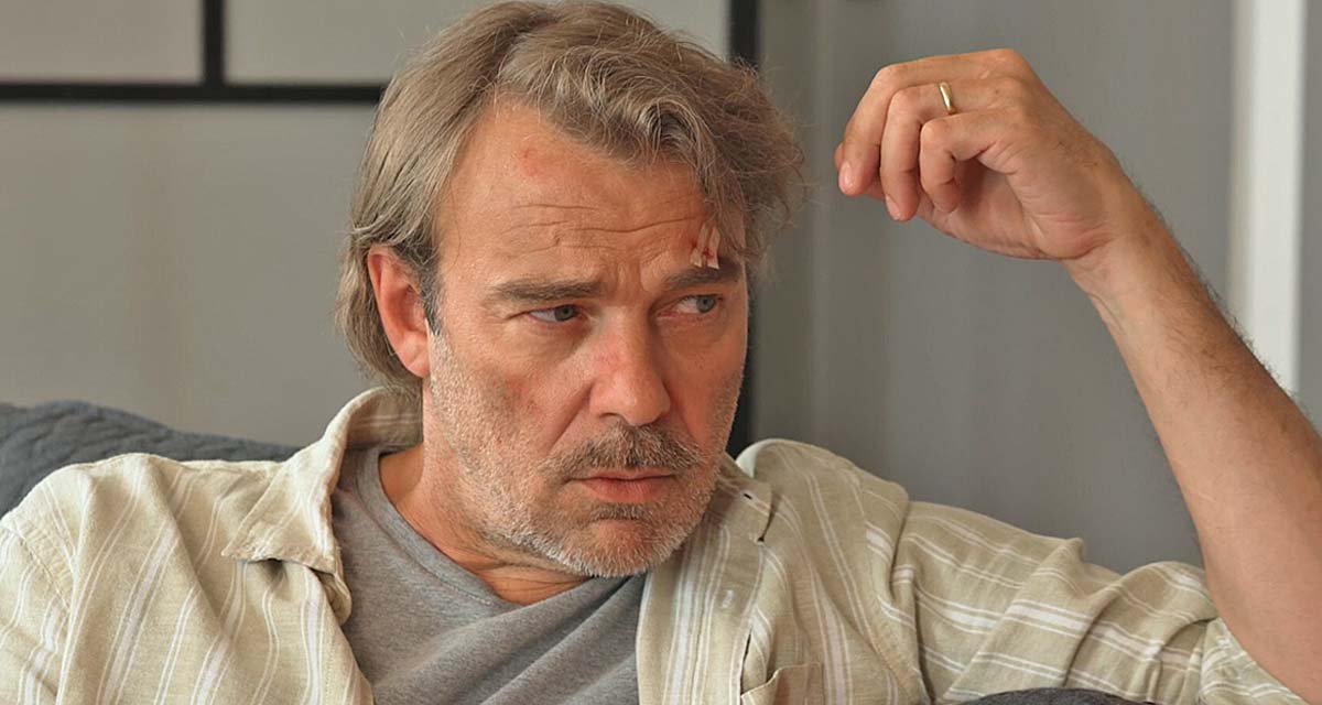 Les mystères de l’amour (spoiler) : Nicolas avoue son amour à Ingrid, l’accident tragique de Zoé Les mystères de l’amour (spoiler) : Nicolas avoue son amour à Ingrid, l’accident tragique de Zoé