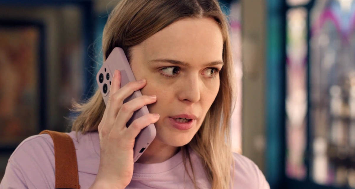Plus belle la vie (spoiler) : Luna trahie par Chloé ? Plus belle la vie (spoiler) : Luna trahie par Chloé ?