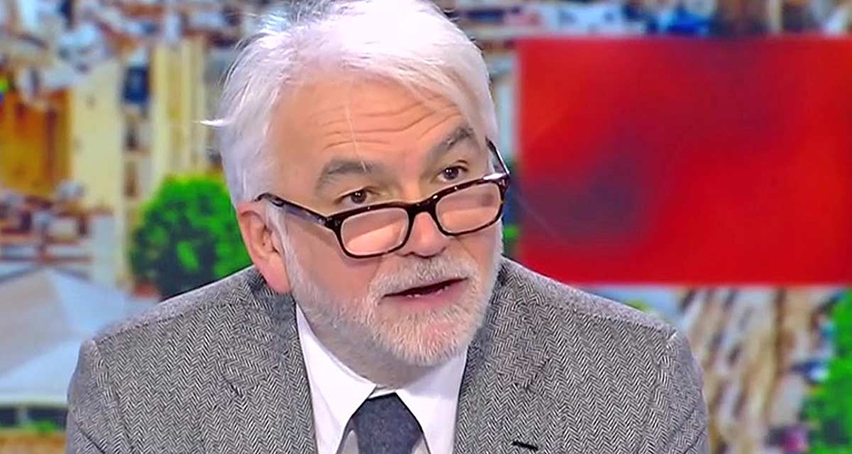 L’Heure des Pros : Pascal Praud s’en va, son remplaçant révélé sur CNews L’Heure des Pros : Pascal Praud s’en va, son remplaçant révélé sur CNews