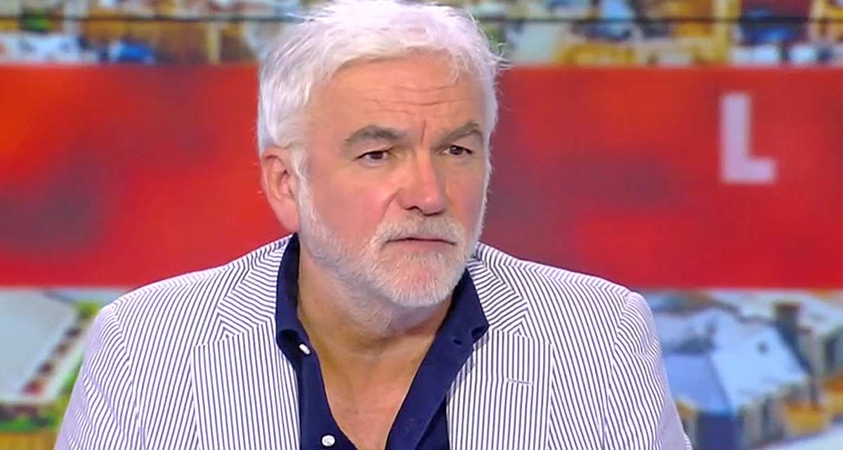 Le message d’au revoir de Pascal Praud sur CNews « On va pas pleurer quand même ! » Le message d’au revoir de Pascal Praud sur CNews « On va pas pleurer quand même ! »