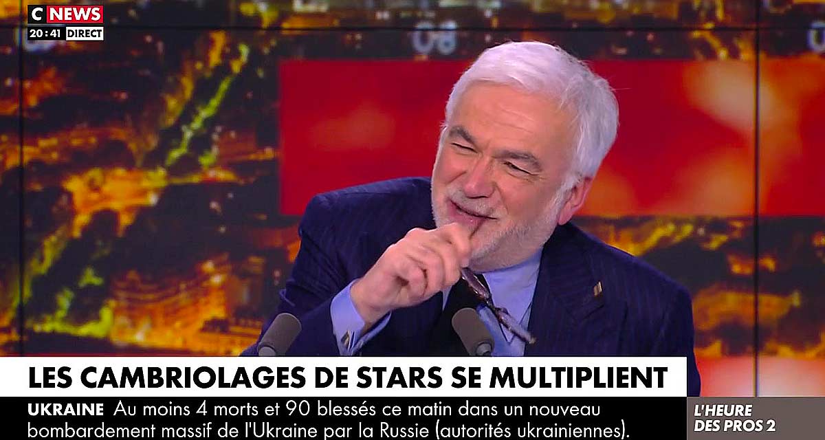 L’heure des Pros : “On a encore 25 ans de Praud à se taper !” Le fou rire de Pascal Praud sur CNews