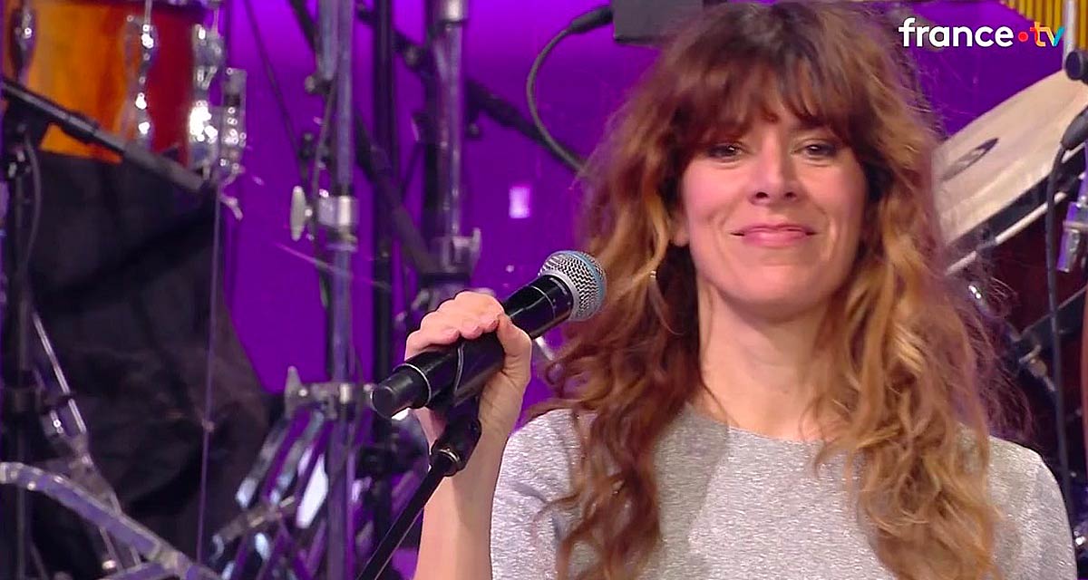 Magali Ripoll vexée par une maestro après s’être fait sèchement rembarrer dans N’oubliez pas les paroles
Magali Ripoll vexée par une maestro après s’être fait sèchement rembarrer dans N’oubliez pas les paroles