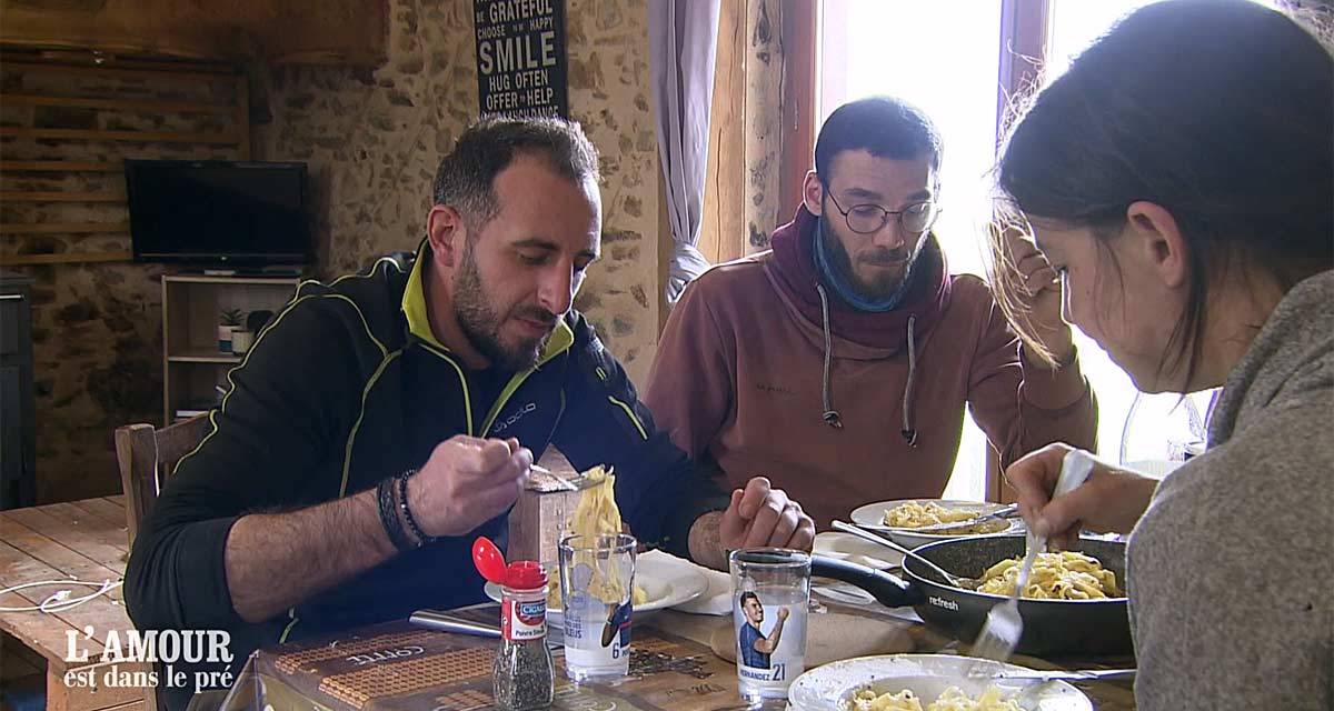 L’amour est dans le pré : Anaïs demande à Romain de partir, Thomas mal à l’aise