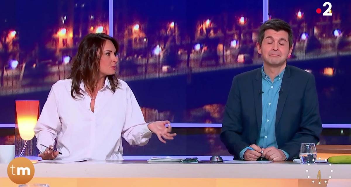 Télématin : Julia Vignali dégoutée, elle demande à Thomas Sotto de baisser son pantalon