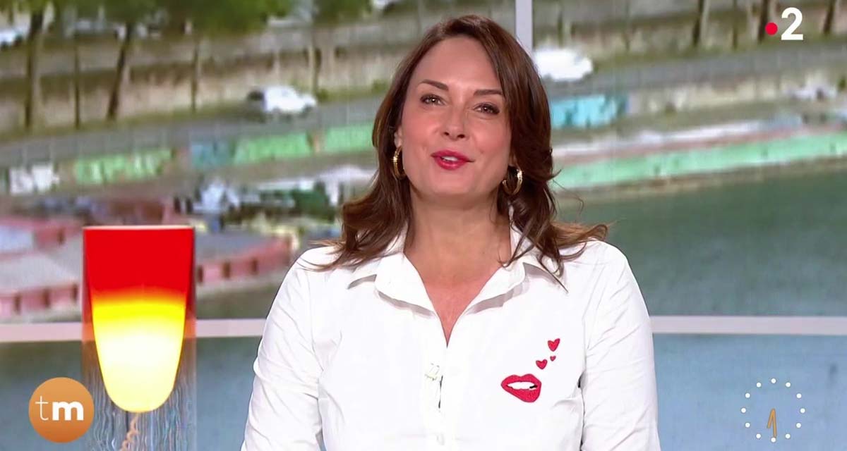 « On est à l’antenne ! » , Julia Vignali oublie qu’elle est en direct dans Télématin sur France 2