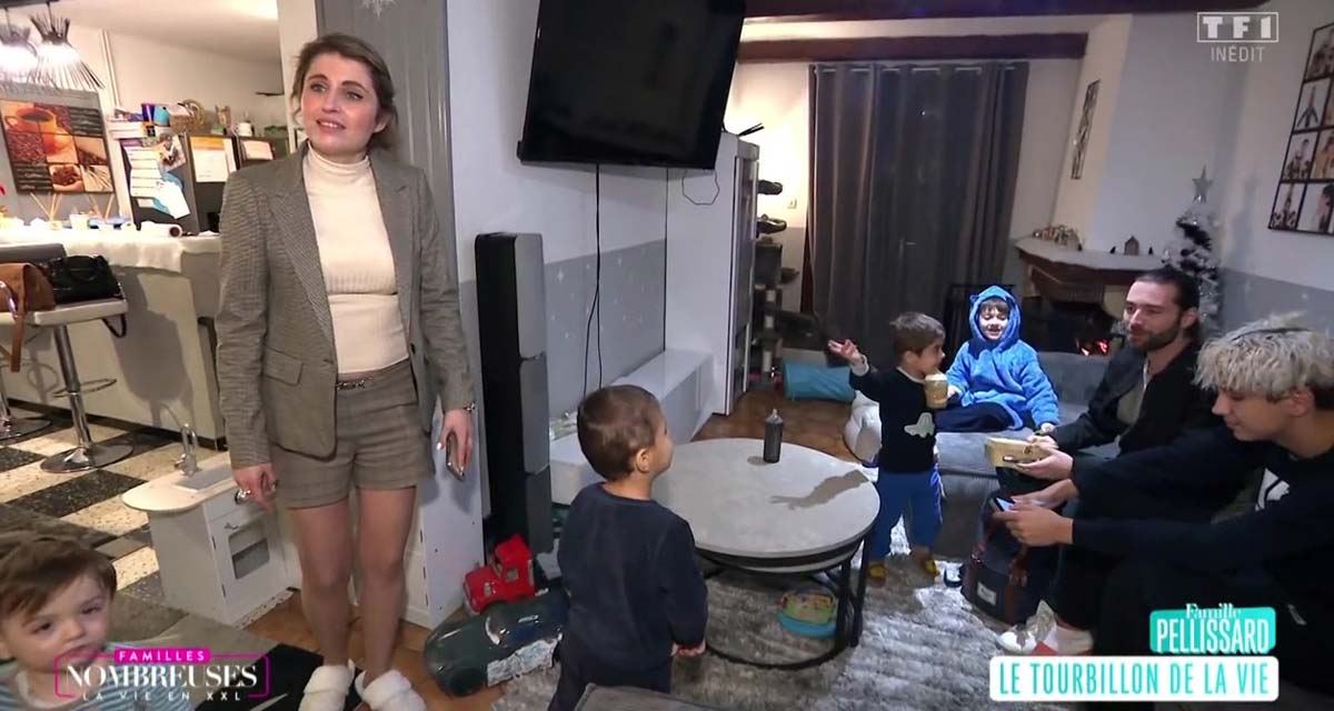Famille XXL (spoiler) : fin actée pour Souad Romero et Raoudha Jean Zéphirin, ce qui vous attend à la rentrée sur TF1 Famille XXL (spoiler) : fin actée pour Souad Romero et Raoudha Jean Zéphirin, ce qui vous attend à la rentrée sur TF1