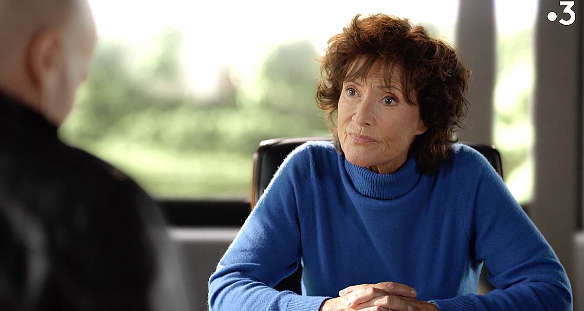 Un si grand soleil (spoiler) : Elisabeth Bastide fait une terrible découverte, Clémence crée un scandale Un si grand soleil (spoiler) : Elisabeth Bastide fait une terrible découverte, Clémence crée un scandale