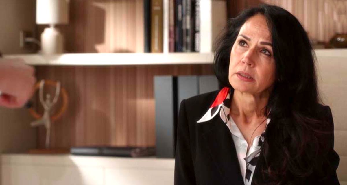Un si grand soleil (spoiler) : Claudine subit un ultimatum, un nouveau départ pour Louis… semaine explosive à Montpellier Un si grand soleil (spoiler) : Claudine subit un ultimatum, un nouveau départ pour Louis… semaine explosive à Montpellier