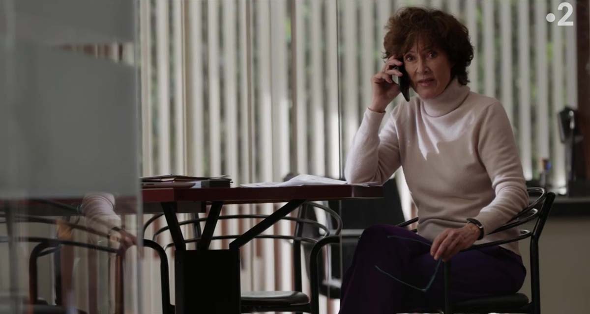 Un si grand soleil (spoiler) : Elisabeth Bastide attaquée, Becker agressé sur France 2 ? Un si grand soleil (spoiler) : Elisabeth Bastide attaquée, Becker agressé sur France 2 ?