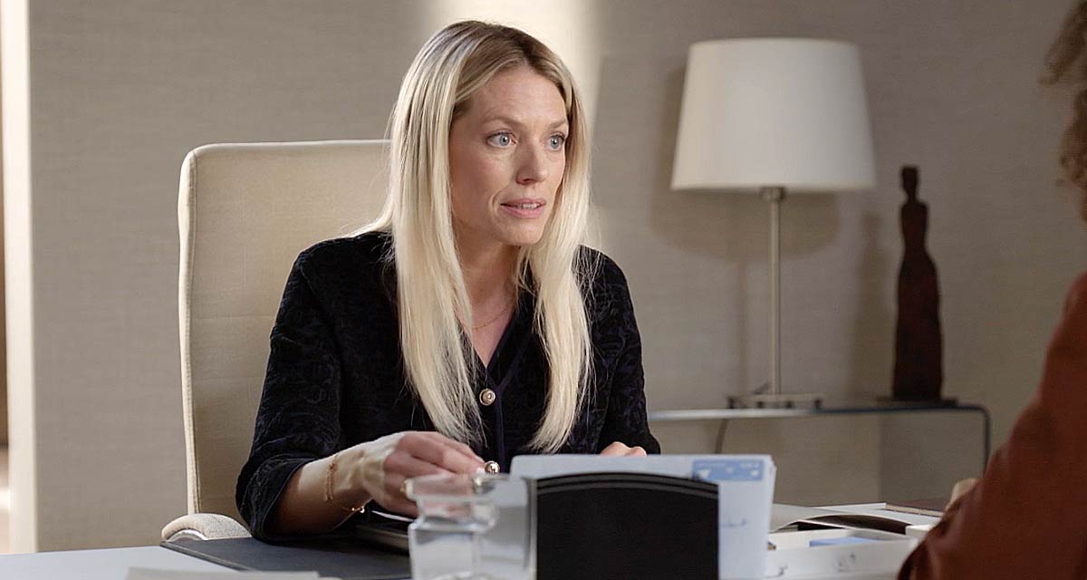 Un si grand soleil (spoiler) : Johanna quitte Montpellier, l’avocate victime d’acharnement Un si grand soleil (spoiler) : Johanna quitte Montpellier, l’avocate victime d’acharnement