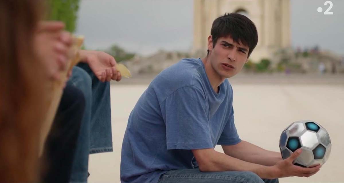 Un si grand soleil (spoiler) : le succès ravageur de Louis, Ludo trahi sur France 2 Un si grand soleil (spoiler) : le succès ravageur de Louis, Ludo trahi sur France 2