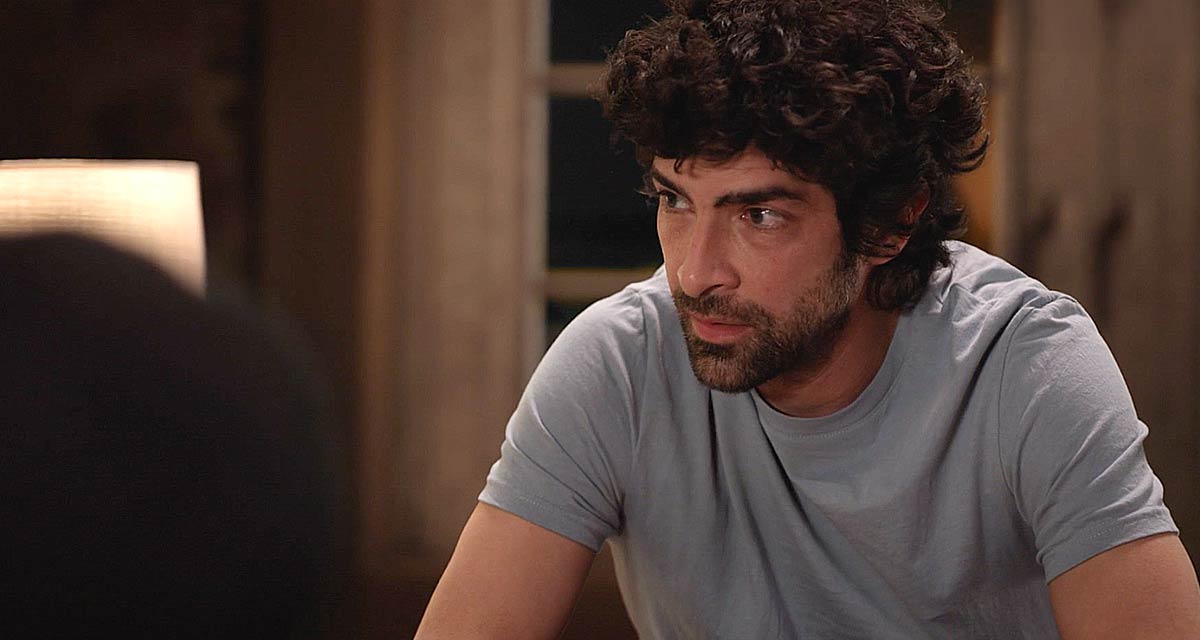 Un si grand soleil (spoiler) : cette trahison que Ludo ne supporte pas, Flore fait une mise au point Un si grand soleil (spoiler) : cette trahison que Ludo ne supporte pas, Flore fait une mise au point