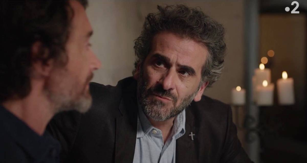 Un si grand soleil (spoiler) : Sylvio s’effondre, Enric pique une crise face à Gary sur France 2 Un si grand soleil (spoiler) : Sylvio s’effondre, Enric pique une crise face à Gary sur France 2