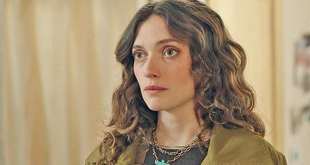 Ici tout commence : Un retour compliqué pour Vic, les élèves en panique… Les moments forts des épisodes du 16 au 20 juin 2025 Ici tout commence : Un retour compliqué pour Vic, les élèves en panique… Les moments forts des épisodes du 16 au 20 juin 2025
