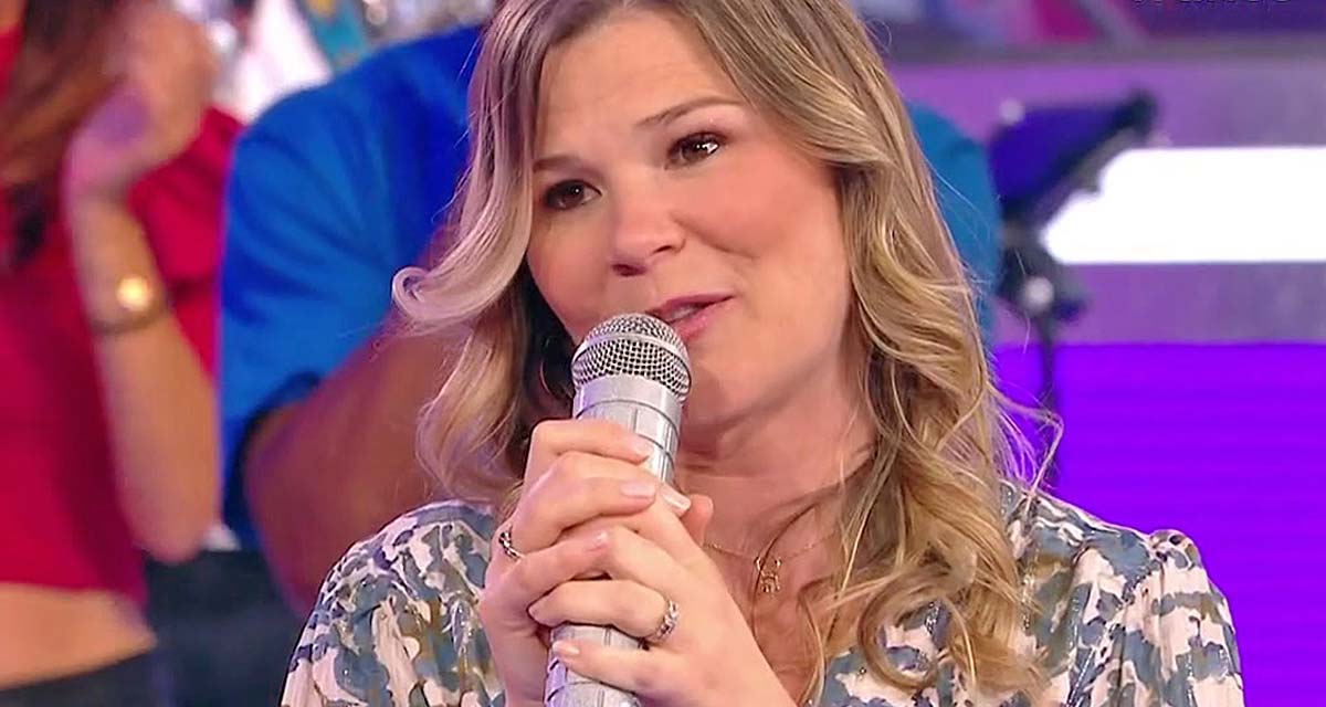 La maestro Virginie éliminée, pourquoi elle est contente de quitter N’oubliez pas les paroles La maestro Virginie éliminée, pourquoi elle est contente de quitter N’oubliez pas les paroles