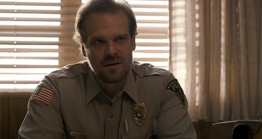 Stranger Things : la vraie nature du shérif Hopper dévoilée en saison 4 sur Netflix ?