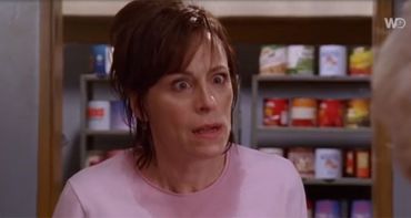 Malcolm (W9) : Frankie Muniz et Jane Kaczmarek déprogrammés avant le final, Bones diffusé en sept jours sur sept