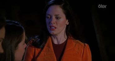 Charmed, saison 3 : l'enterrement de Prue Halliwell, Paige en remplaçante