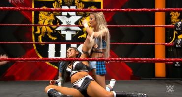 WWE : Amale (The French Hope) et les stars de NXT UK sur le ring, après Olympe Margaux