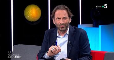 La grande librairie du mercredi 11 mai 2022 : Sylvain Tesson évoque la mort avec François Busnel sur France 5