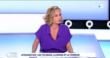 C dans l'air : Caroline Roux poussée au départ, France 5 sanctionnée 