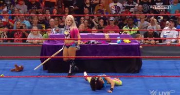 WWE Extrême Rules 2017 : Un match à 5 pour défier Brock Lesnar, Bayley veut sa revanche contre Alexa Bliss