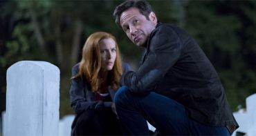 X-Files (saison 11) : Gillian Anderson quitte la série, Scully bientôt morte ? Mulder retrouve un célèbre ami décédé