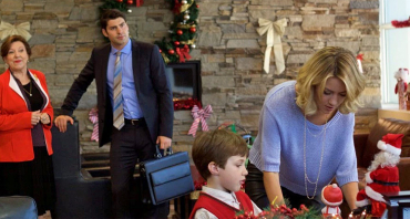 Une cadeau sur mesure pour Noël (TF1) : Quand Beverley Mitchell (Lucy Camden dans 7 à la maison) participe aux festivités