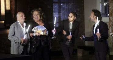 Ronde de nuit : Edwart Mignot et Stéphane Bern explorent le Louvre et Stéphane Bern dans le nouveau programme d'Arthur