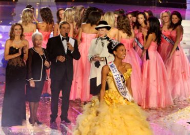 Miss France : Le sort de Chloé Mortaud entre les mains de la justice