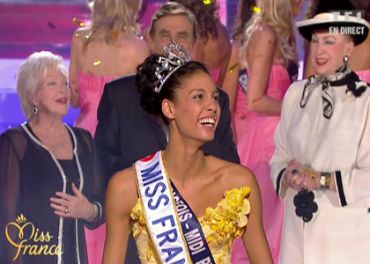 Miss France 2009 : Marine Beaury demande la destitution de Chloé Mortaud