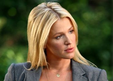Poppy Montgomery, de FBI : Portés disparus à True Blue