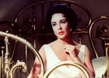 France Télévisions rend hommage à Liz Taylor