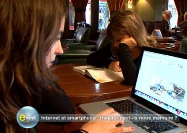 Les effets nocifs de Twitter et Facebook intriguent les Français