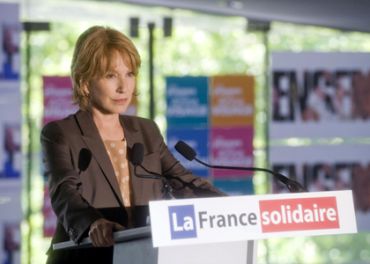Nathalie Baye : Je ne me sens pas l'âme d'une politicienne