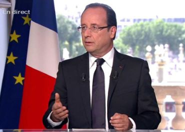 PSA, V.Trierweiler, coût du travail : François Hollande répond sur TF1 et F2