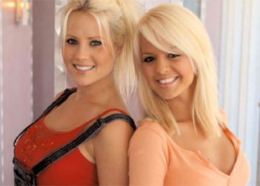 Britney Spears et Paris Hilton bronzent sur MTV 