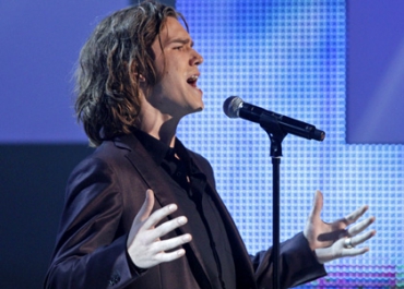 Eurovision 2011 : Amaury Vassili a-t-il une vraie chance de gagner ?