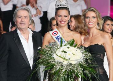 Alain Delon : « Je me démets de mon titre de président d'honneur à vie du Comité Miss France »