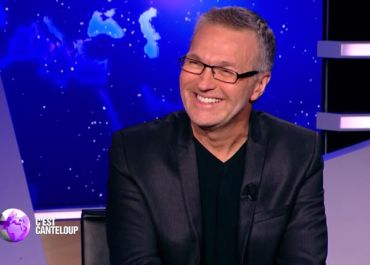 Laurent Ruquier revient sur TF1 et s'amuse avec Les Niouzes
