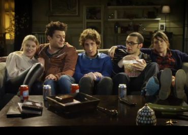 Soda : Kev Adams amuse deux fois plus de téléspectateurs que Julien Courbet sur D8