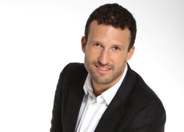 Exit Grégory Ascher, Boris Ehrgott prend les commandes du Bachelor sur NT1