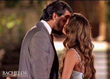 Le Bachelor claque la porte du tournage : quel avenir pour le dating show de NT1 ?