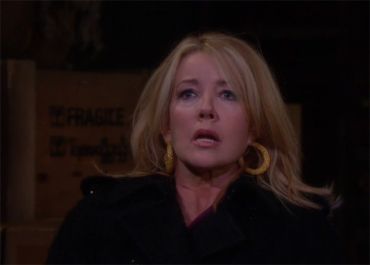 Les Feux de l'amour : Sharon prise au piège par Victor, une sextape et des preuves accablantes dans le meurtre de Diane